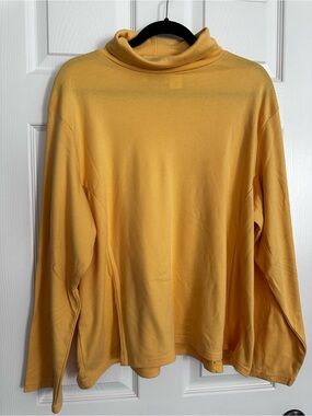 Country Store Mustard-Yellow Crewneck Tee